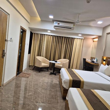 Hotel Grace Galaxy Мумбаи Экстерьер фото
